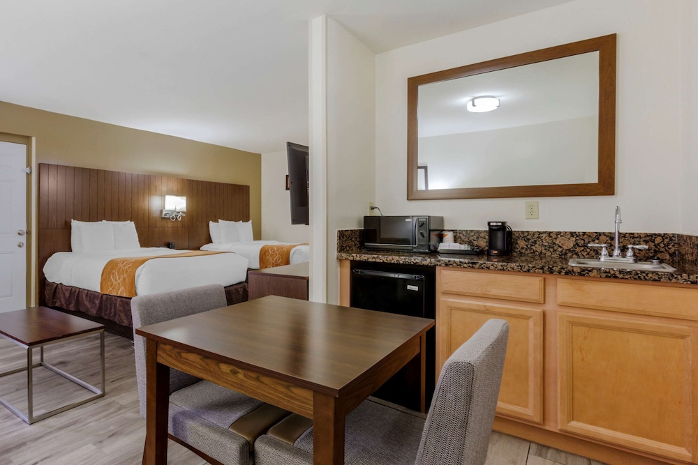 comfort suites at sabino canyon