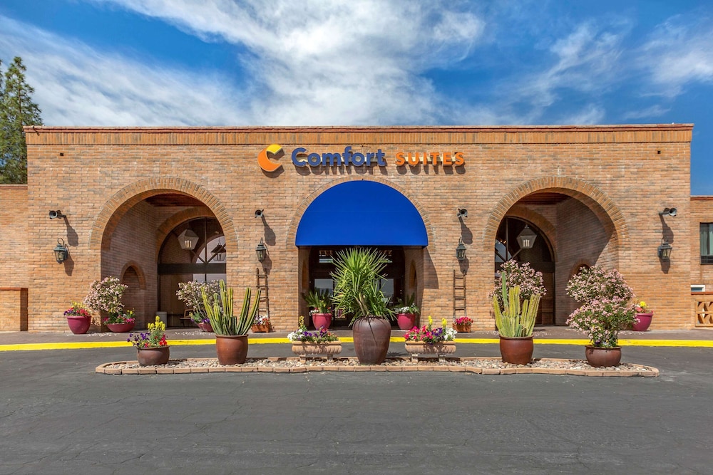 comfort suites at sabino canyon