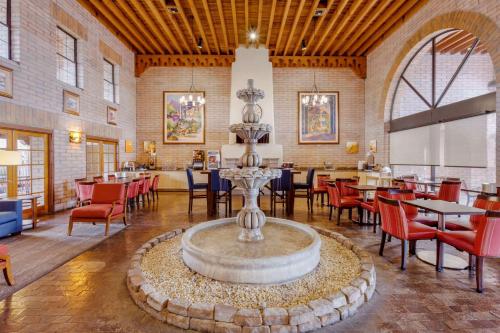 comfort suites at sabino canyon