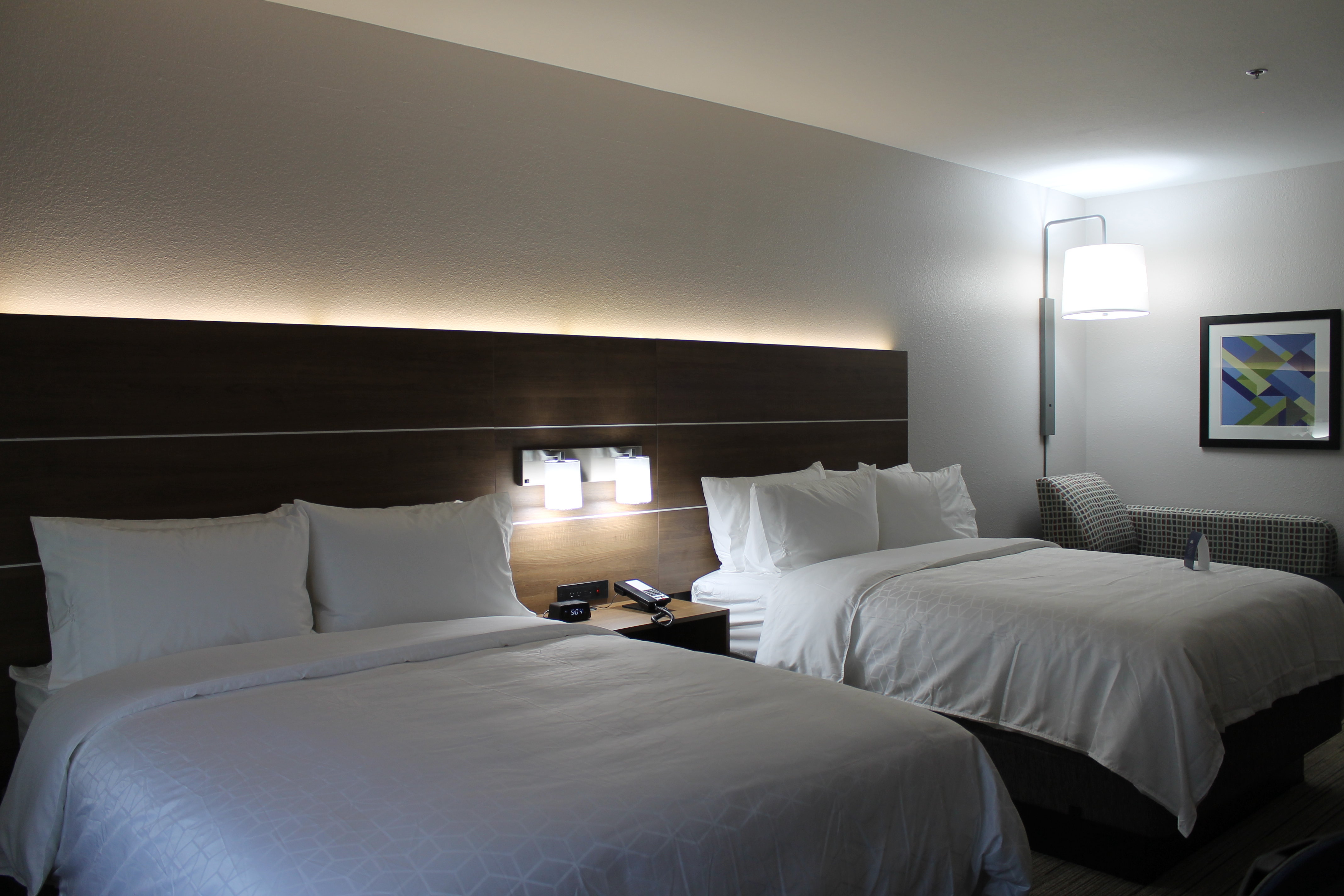 holiday inn express and suites tulare by ihg