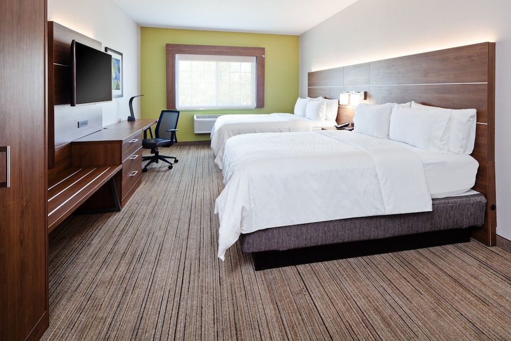holiday inn express and suites tulare by ihg