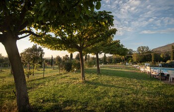 Agriturismo Sasso Rosso,Capodacqua>>Assisi,3 star