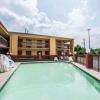 econo lodge inn and suites tuscaloosa i 20