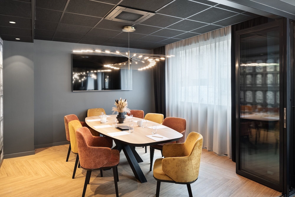 the originals city hotel manche ocean vannes centre inter hotel