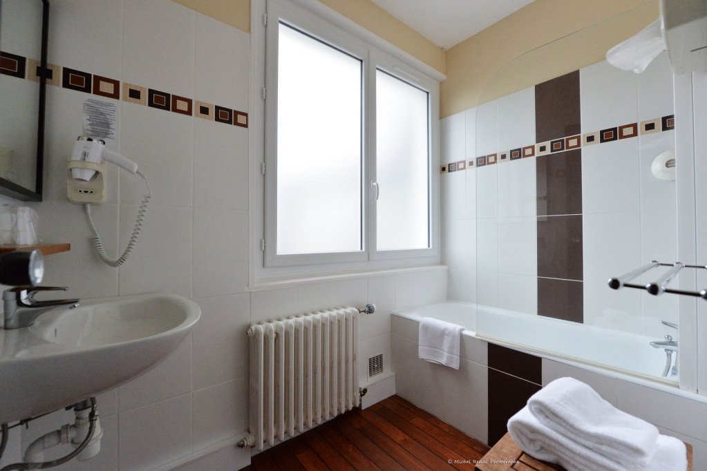 the originals city hotel manche ocean vannes centre inter hotel