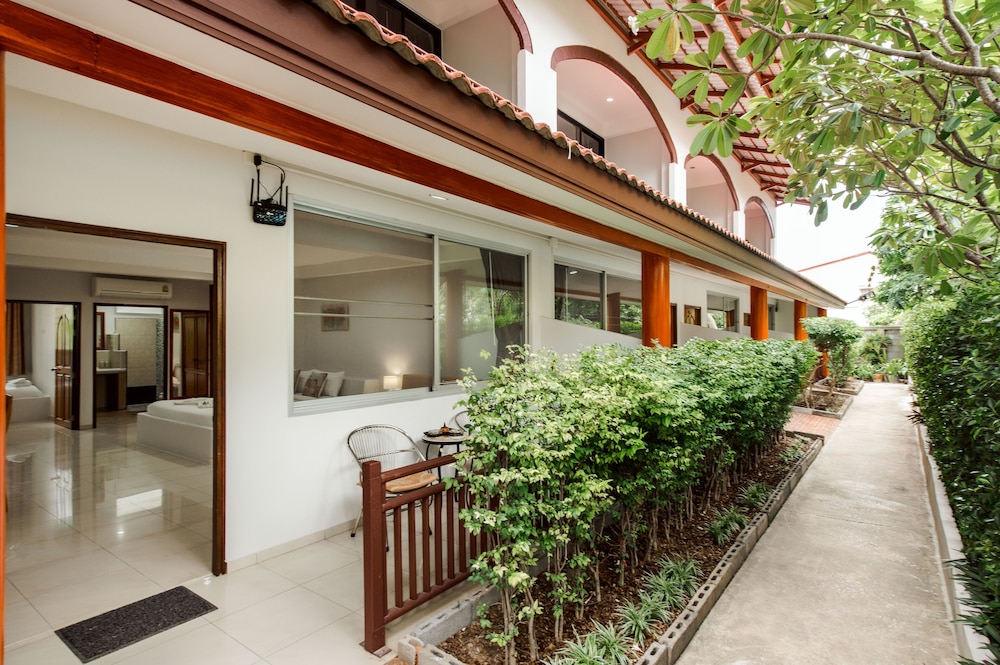 prinz garden villa hua hin