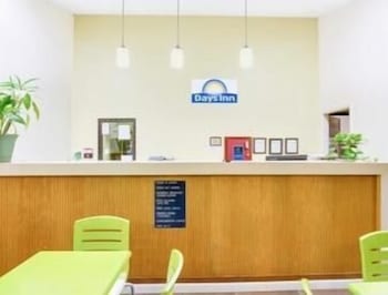 Days Inn By Wyndham Athens,Ohio>>Athens,2 star