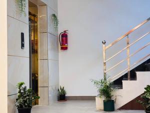 Hotel Mithra Grand,,1 star