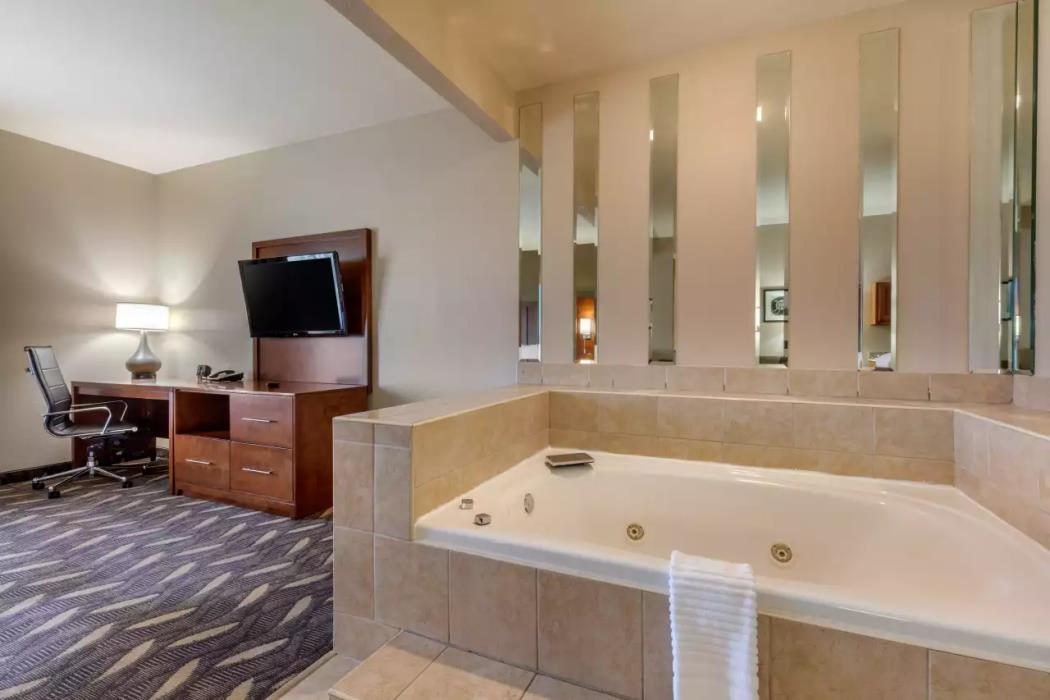 comfort suites rolla