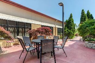 Comfort Suites Rolla,Rolla>>Fort Leonard Wood,2.5 star