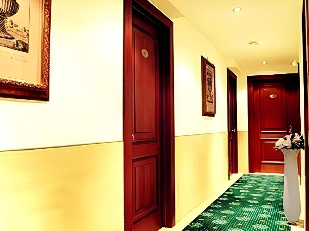 luxury rooms h 2000 roma
