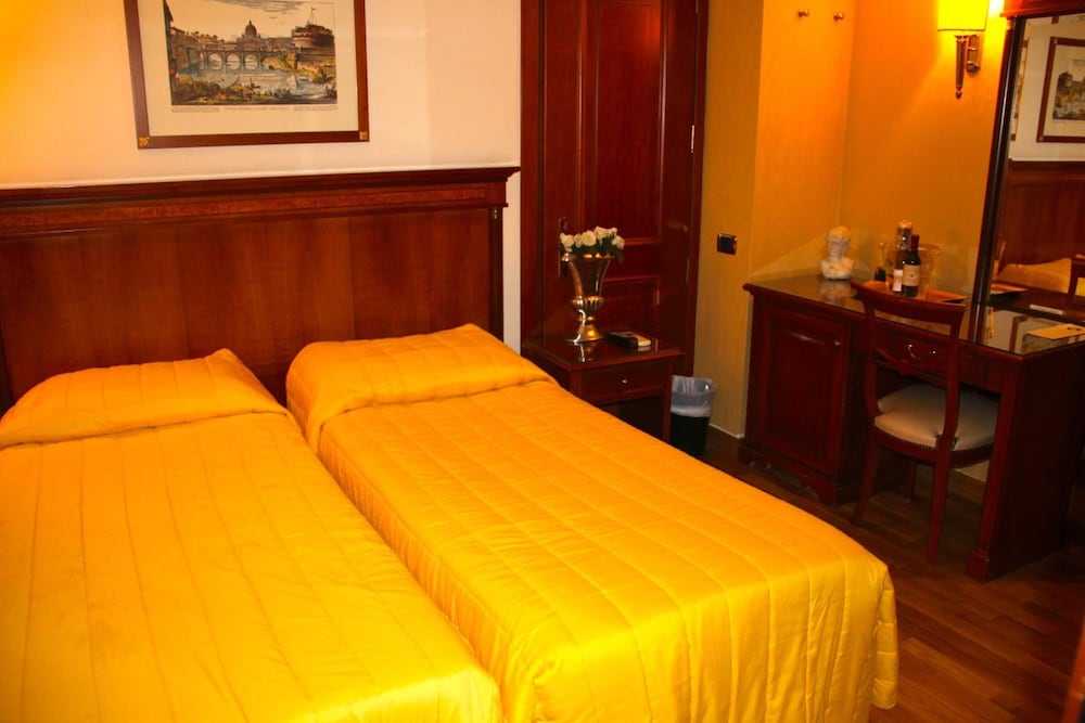 luxury rooms h 2000 roma
