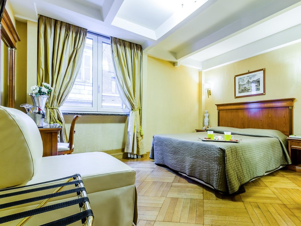 luxury rooms h 2000 roma