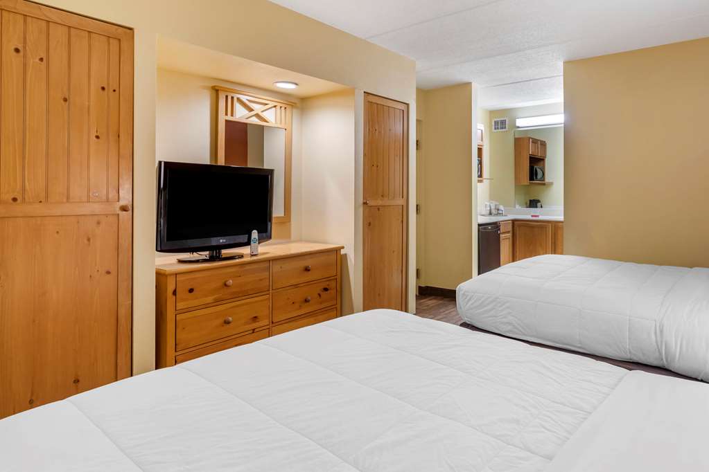 econo lodge pigeon forge riverside