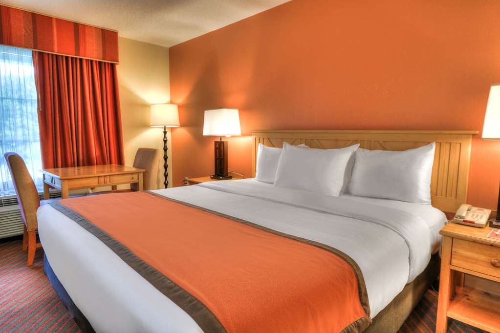 econo lodge pigeon forge riverside