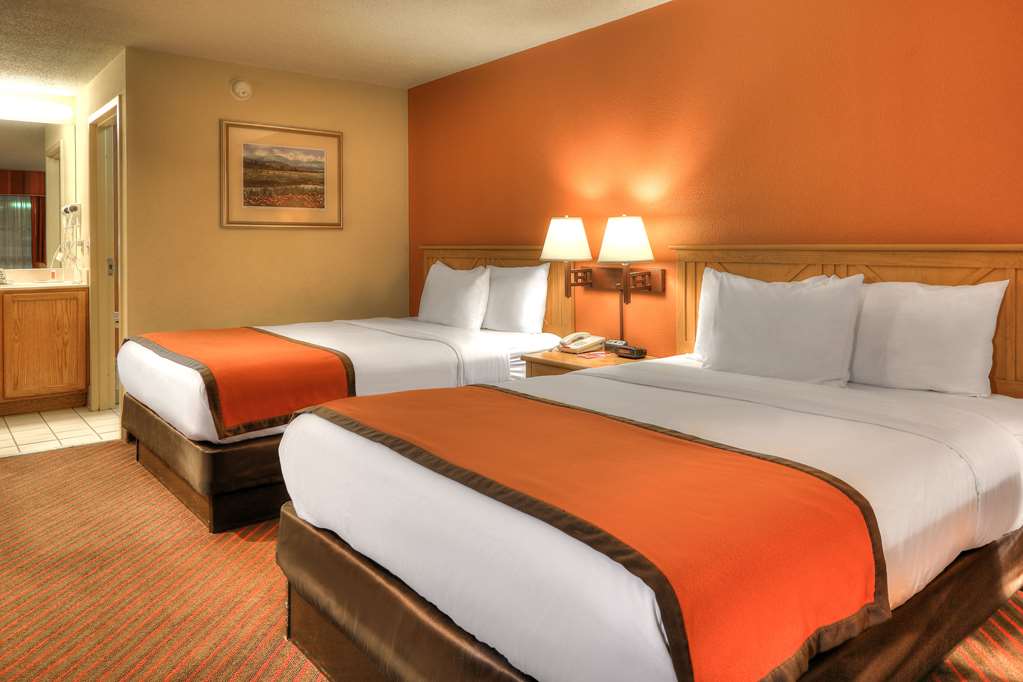 econo lodge pigeon forge riverside