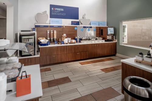 holiday inn express hotel and suites pikeville by ihg