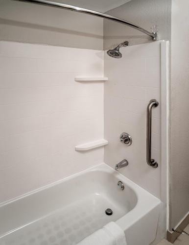 holiday inn express hotel and suites pikeville by ihg