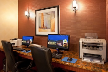 holiday inn express hotel and suites pittsburgh airport by ihg