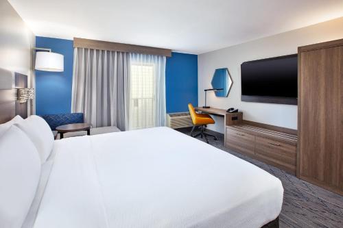 holiday inn express hotel and suites pittsburgh airport by ihg