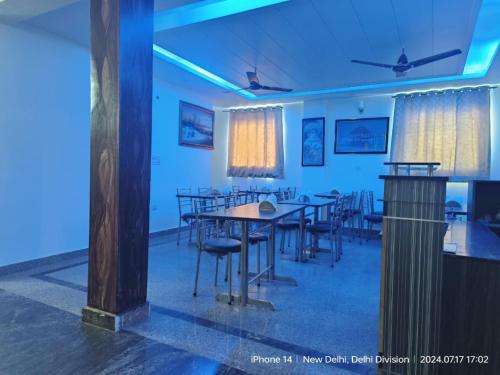 jet fox by aero view hotel delhi airport