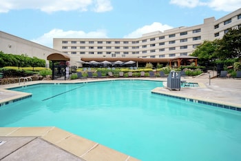 doubletree by hilton hotel pleasanton at the club