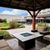 doubletree by hilton hotel pleasanton at the club