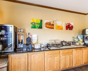 quality inn pontiac