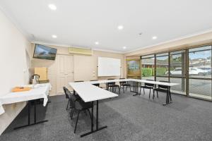 Macquarie Barracks Motor Inn,Lake Macquarie>>Byron Bay,4 star