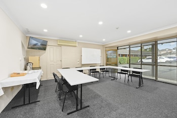 macquarie barracks motor inn