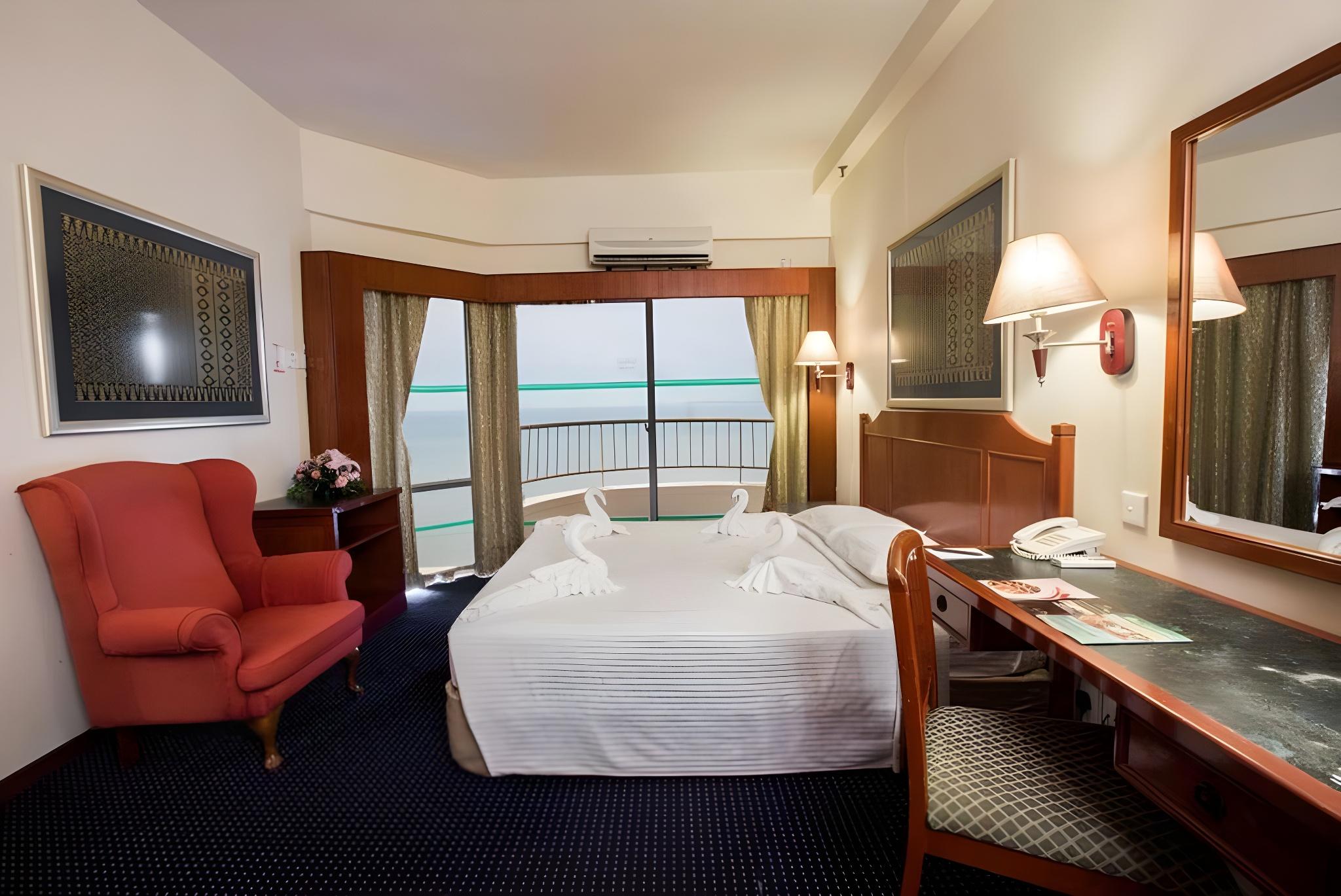 rainbow paradise beach resort