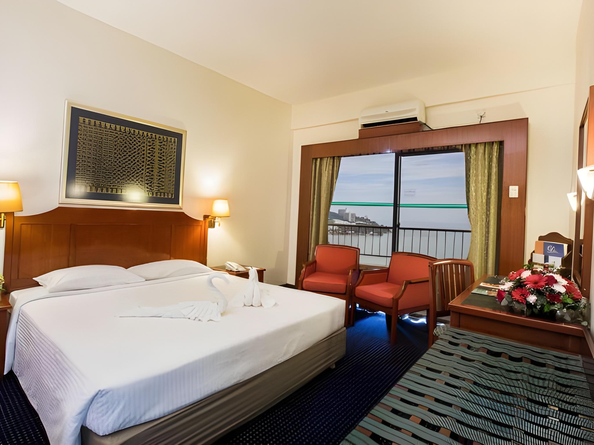 rainbow paradise beach resort