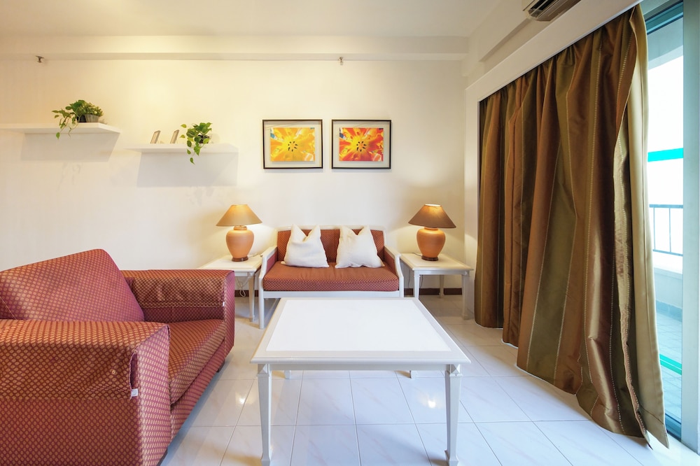 rainbow paradise beach resort