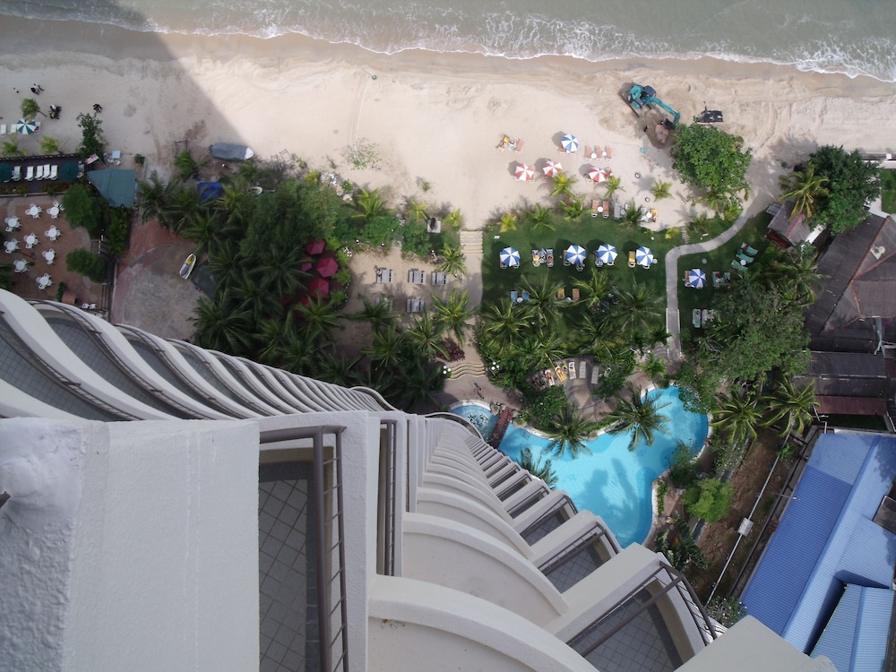 rainbow paradise beach resort