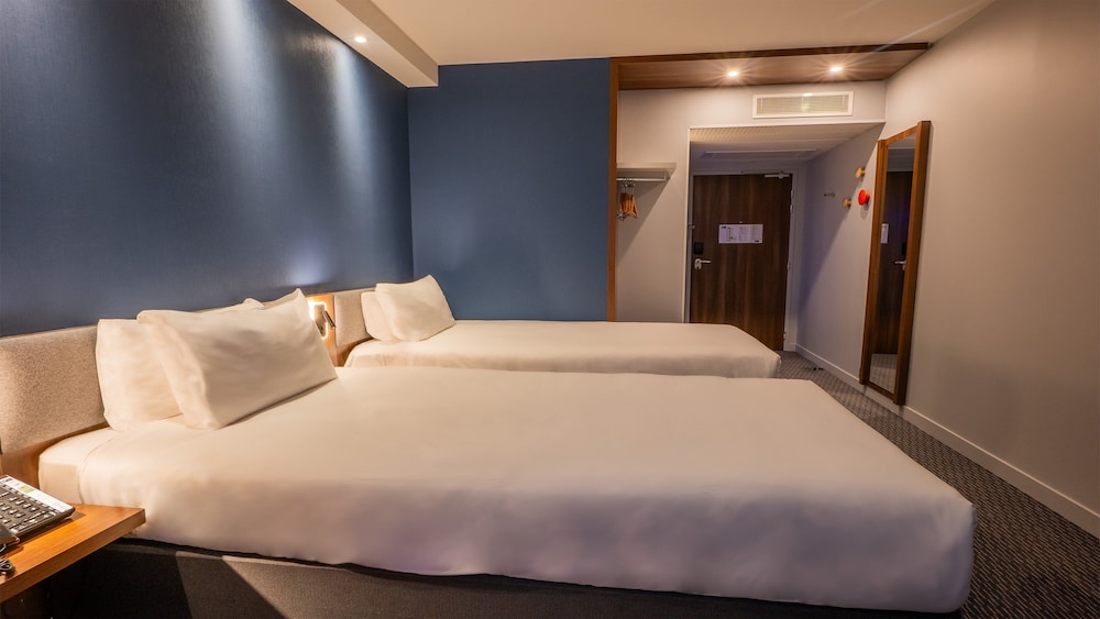 holiday inn express dijon by ihg