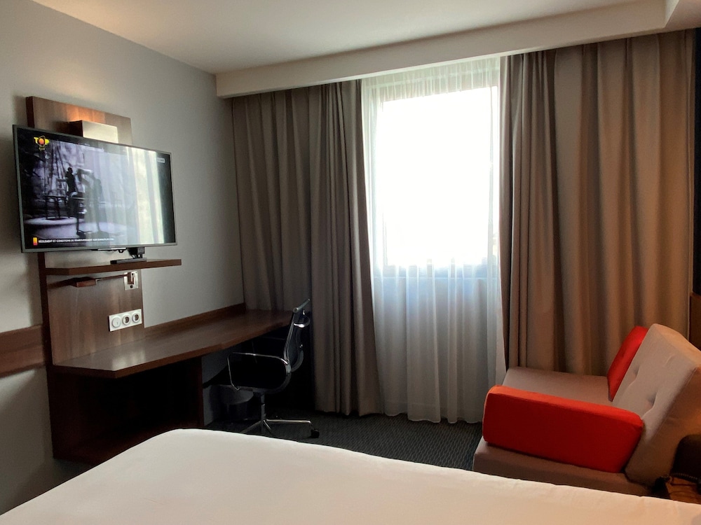 holiday inn express dijon by ihg