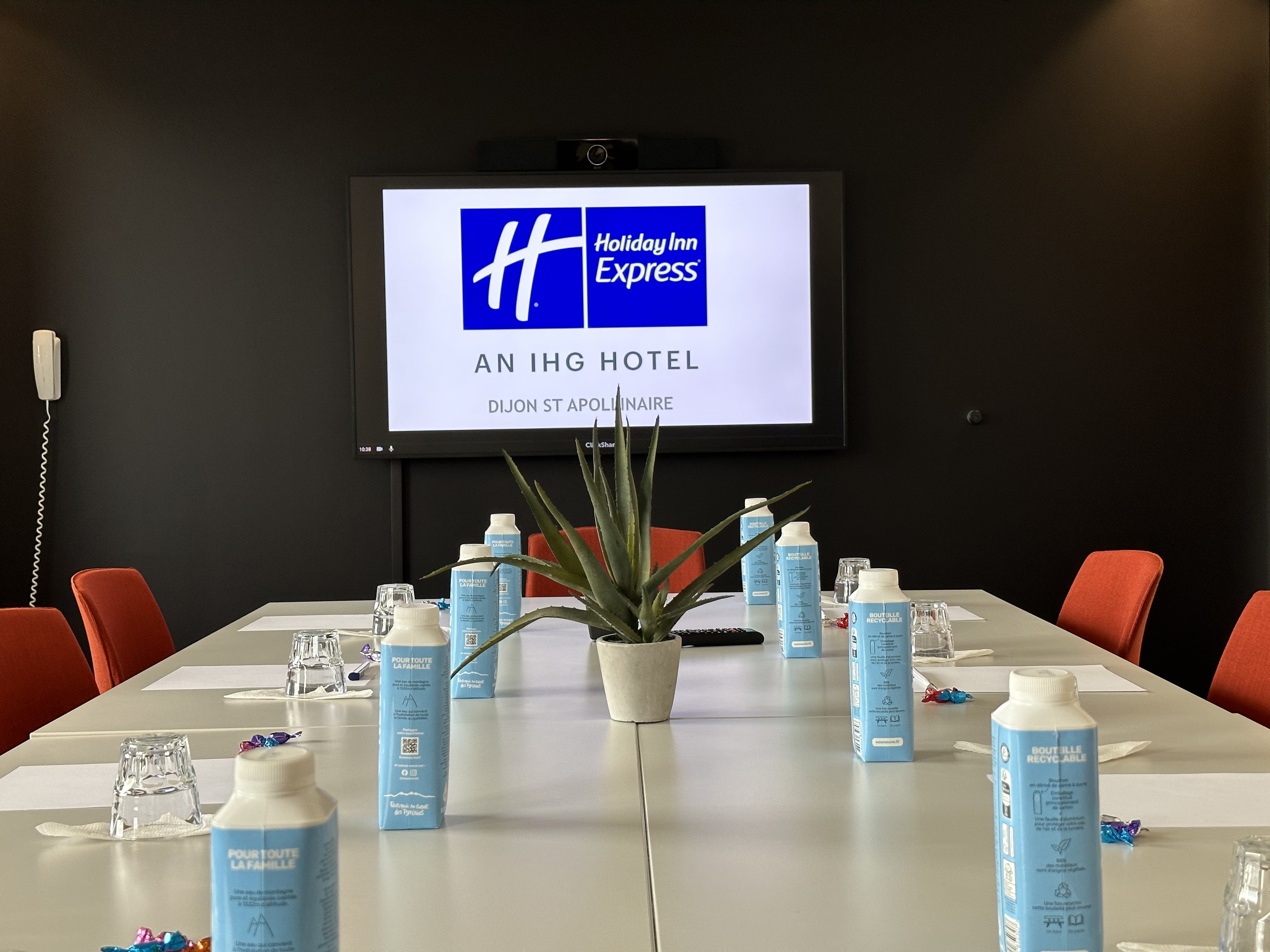 holiday inn express dijon by ihg