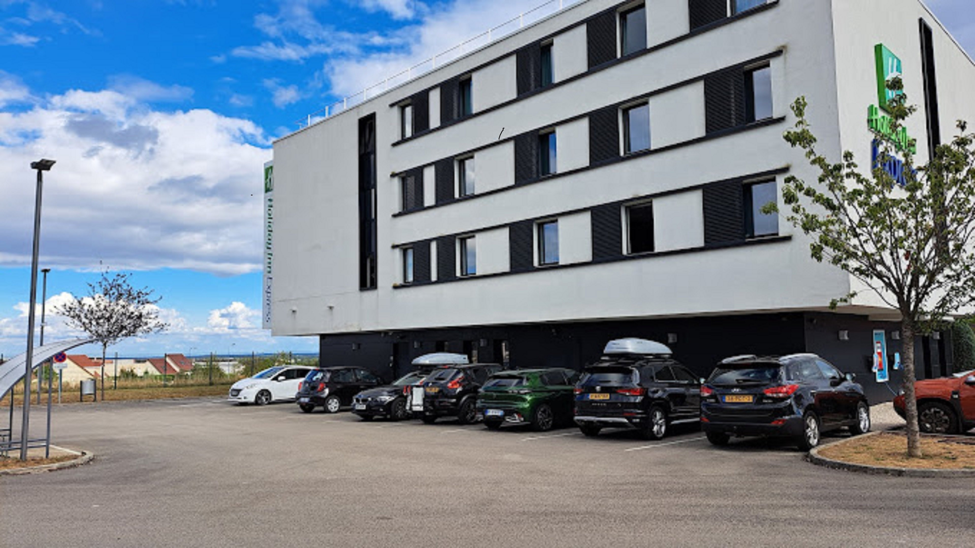 holiday inn express dijon by ihg