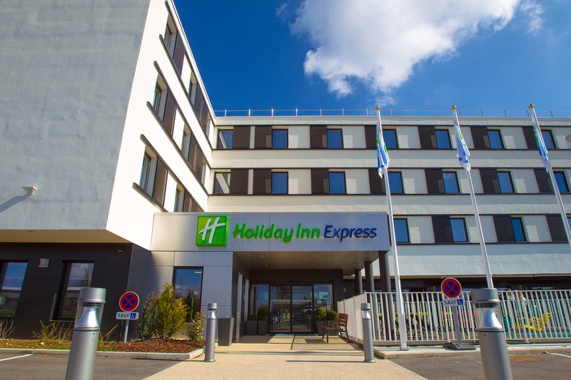 holiday inn express dijon by ihg