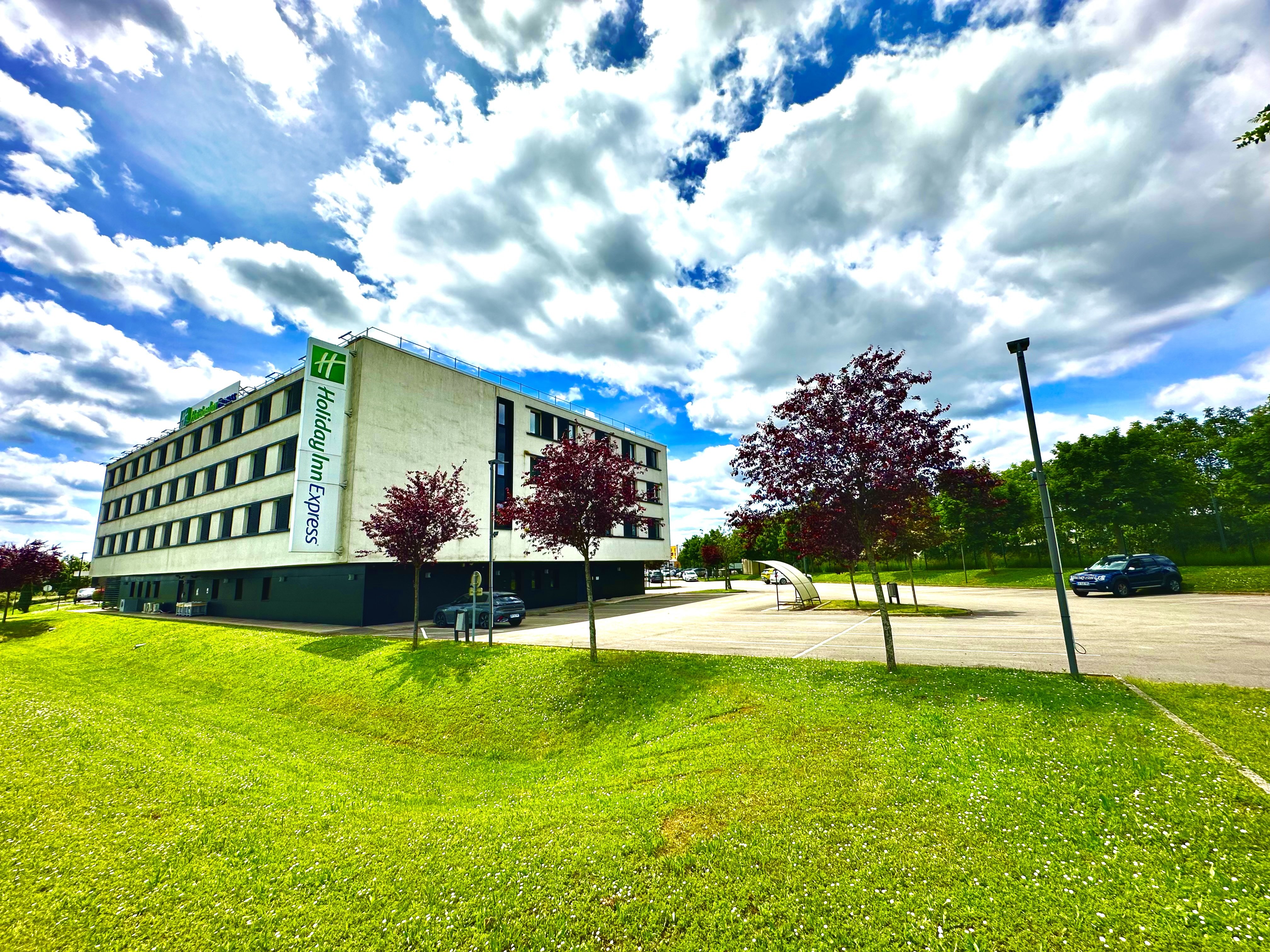 holiday inn express dijon by ihg