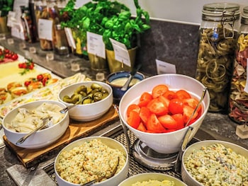 novotel poznan malta