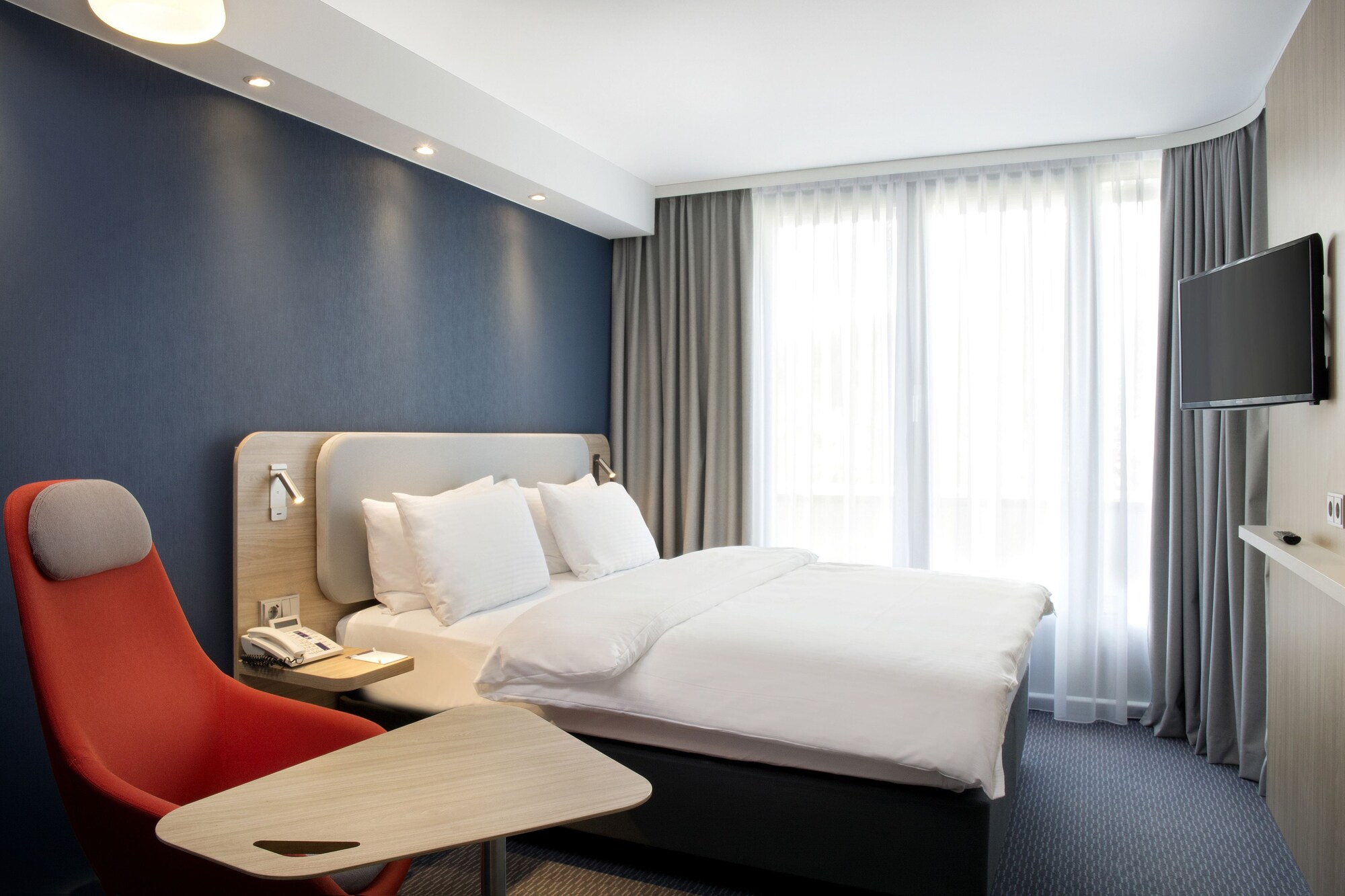 holiday inn express baden baden by ihg