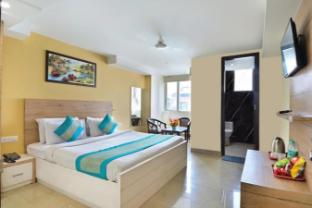 hotel good luck by jmd group