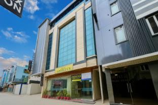 hotel good luck by jmd group