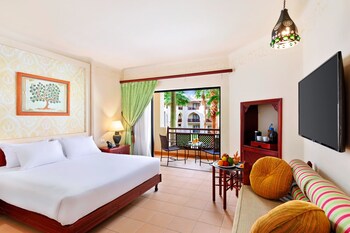 pickalbatros oasis hotel port ghalib