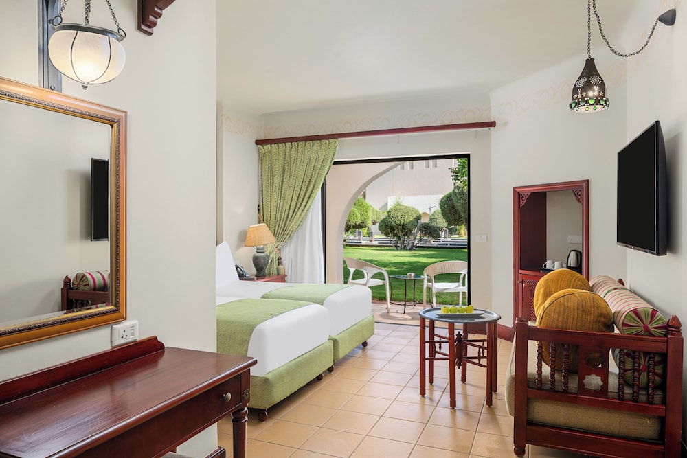 pickalbatros oasis hotel port ghalib