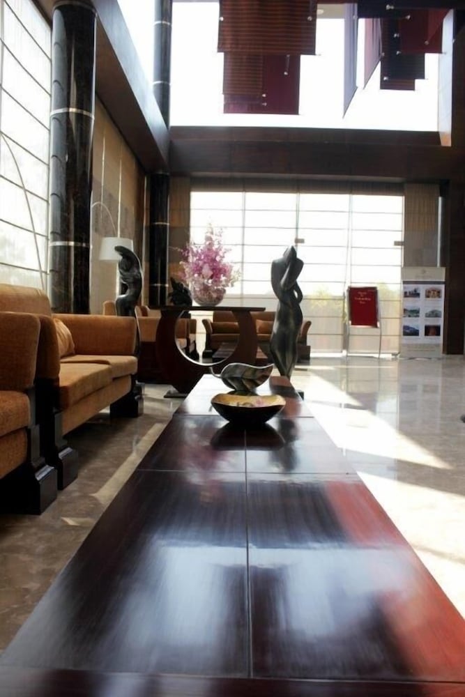 goldenpalms hotel and spa delhi