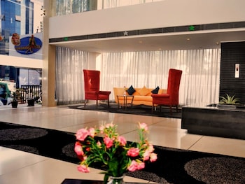 clarks collection bhavnagar