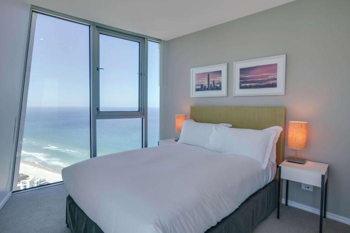 hilton surfers paradise hotel and residences