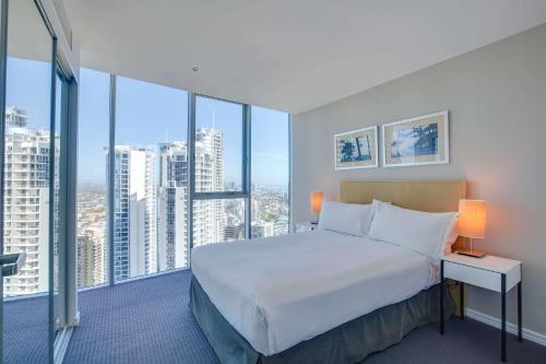 hilton surfers paradise hotel and residences